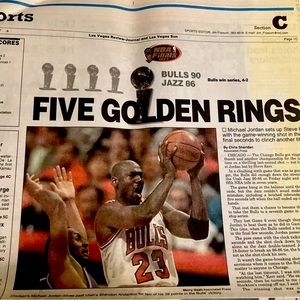 🔥VTG Chicago Bulls - 5 Rings-Las Vegas Sun Newspaper Michael Jordan #COLLECTORS